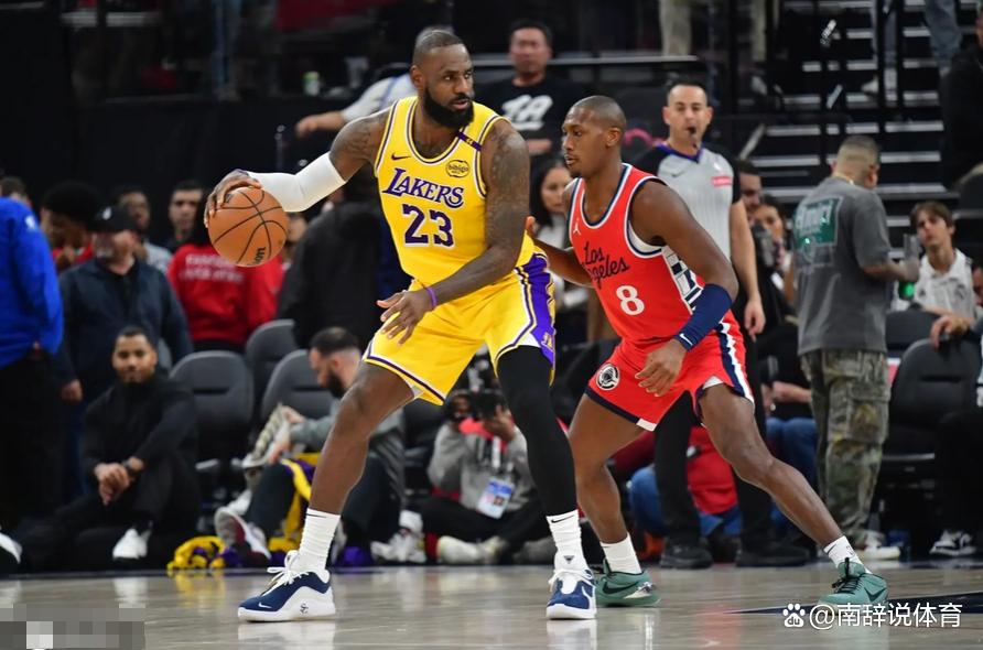 清晨尼斯备战NBA总决赛；手感冰凉细节曝光；悬念犹存；赛程密集仍需轮换的简单介绍-爱游戏APP下载